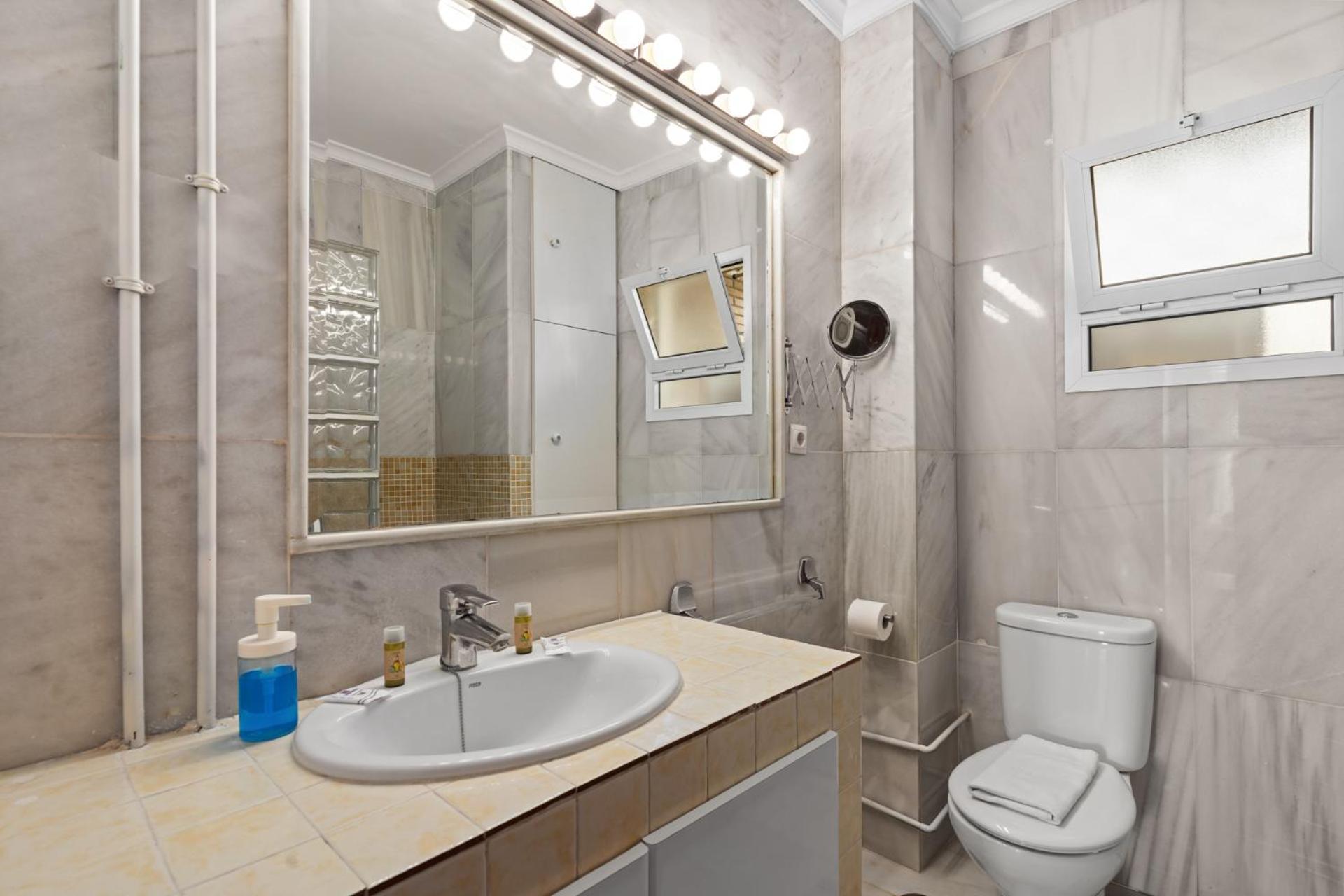 Comfy Apartment 100M From Pedregalejo Beach By Costarentals - Mal02 مالقة المظهر الخارجي الصورة